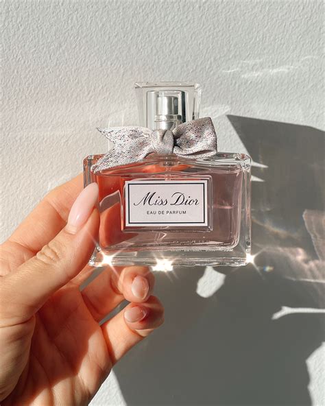 review miss dior perfume